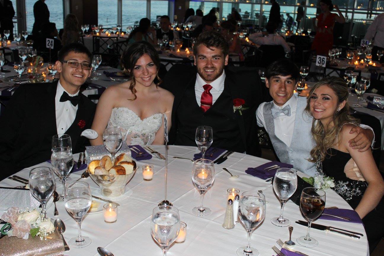 prom guests at their dining table at pier sixty